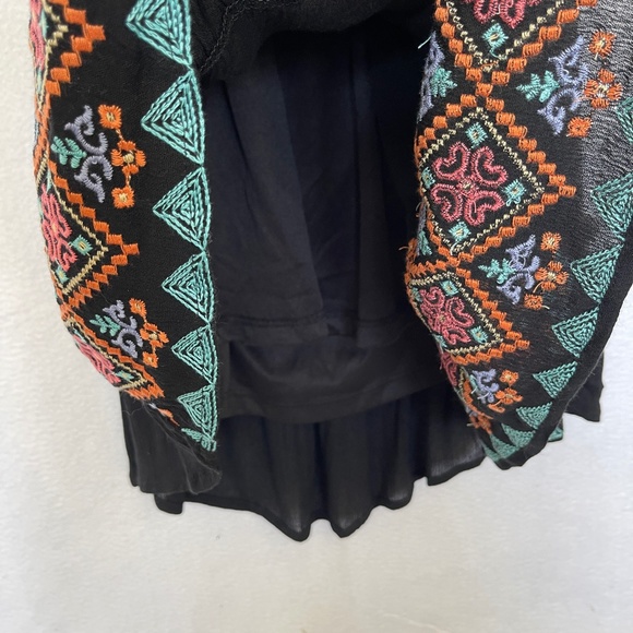 Savanna Jane Floral Embroidered Mini Dress Halter High Neck Open Back - Picture 4 of 14